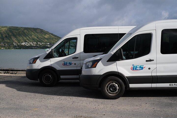 Traslado de llegada compartido desde el aeropuerto de Honolulu a los hoteles de Waikiki