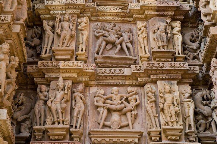 Tour del triangolo d'oro con trasporto privato con Orchha e Khajuraho
