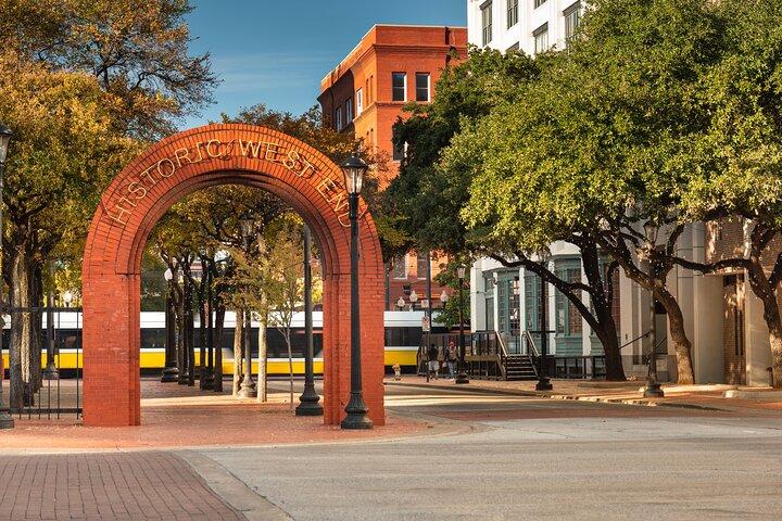 JFK Food & Culture Walking Tour com Food Tours of America