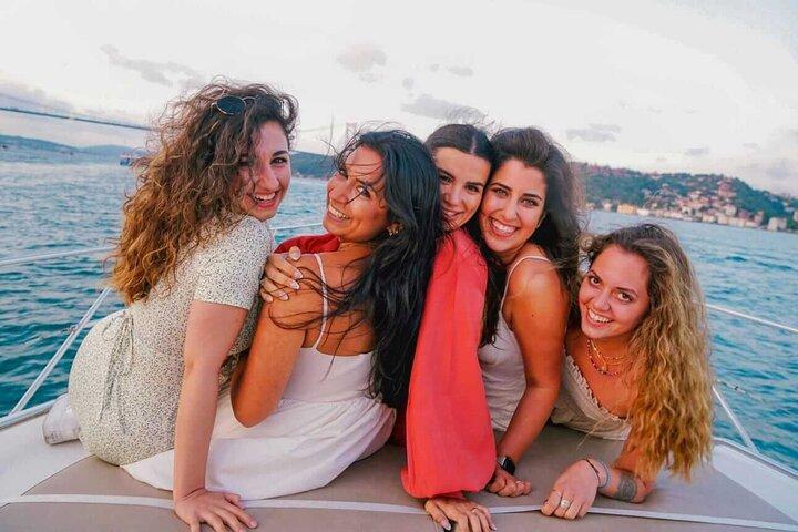 Bosphorus Cruise with 15m Yacht for Private Groups