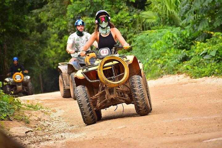 Equitazione più ATV, Cenote, Ziplines, e pranzo