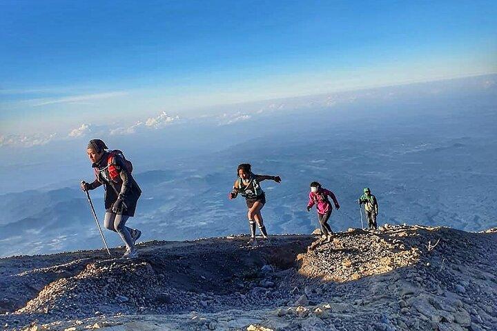 Mount Batur Sunrise Trekking, Hot Springs & Almoço no Restaurante