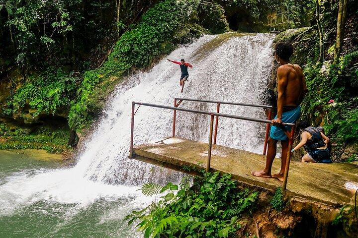 Blue Hole en Bamboe Rafting