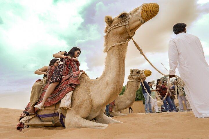 Avondwoestijnsafari Dubai met barbecuediner en shows
