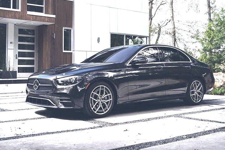 Departure Transfer: Lisbon to Lisbon Airport LIS in Business Car
