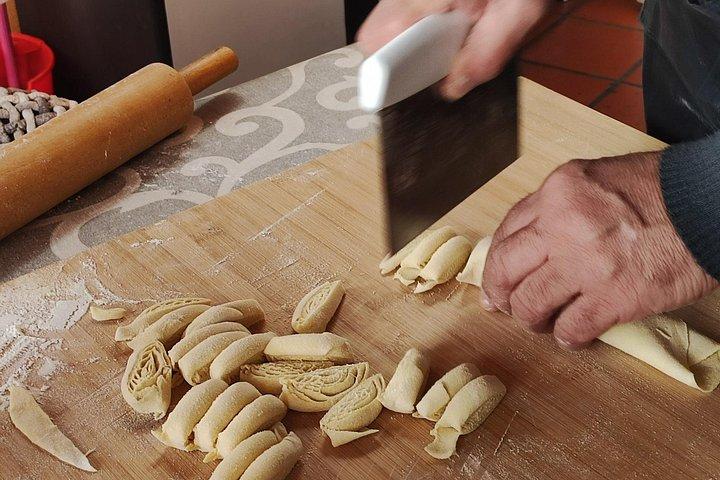 Pompei. Lezione privata di cucina napoletana e vino locale