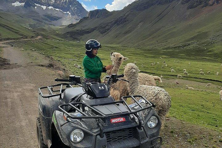 Rainbow Mountain & Red Valley ATV Touren