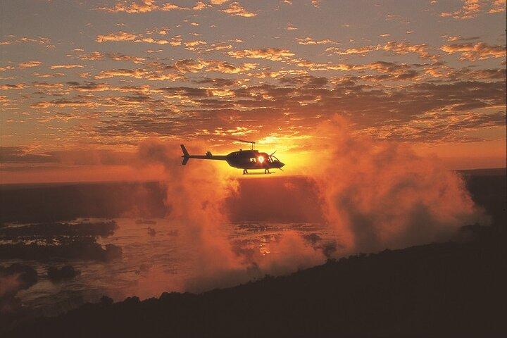 15 minuti di volo in elicottero a Victoria Falls (lato Zimbabwe)