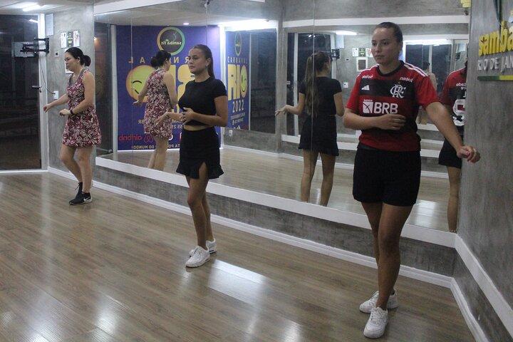 Aulas de samba para iniciantes