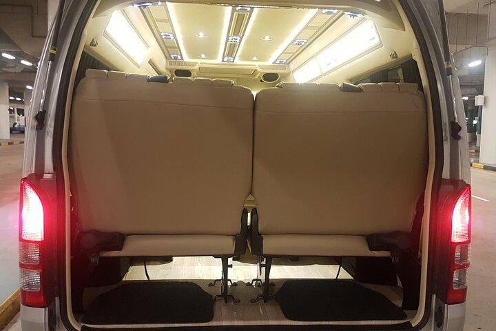 Singapore Ankomst Ground Transfer i Limo-Bus