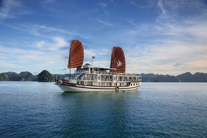 ハノイへサパへFansipan＆Halong Bay Overnight Cruise（SIC 6D5N）への逃避行