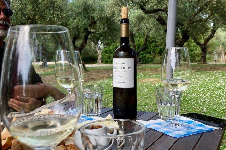 Cata de vinos con Panagiotis alias Chilly August