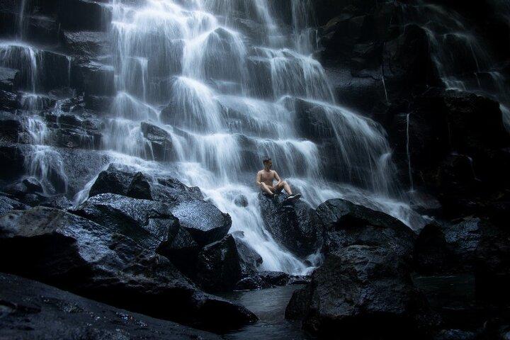 3 tours et déjeuners aux cascades d'Ubud surplombant le mont Batur
