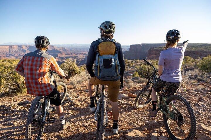Coucher de soleil en vélo électrique - Tour en VTT électrique à Dead Horse Point