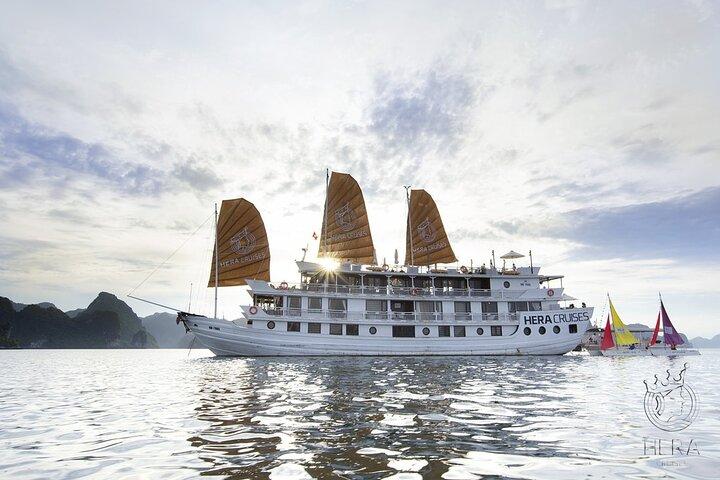 ハノイ発、ハロン湾の3日間ヘラクルーズツアー
