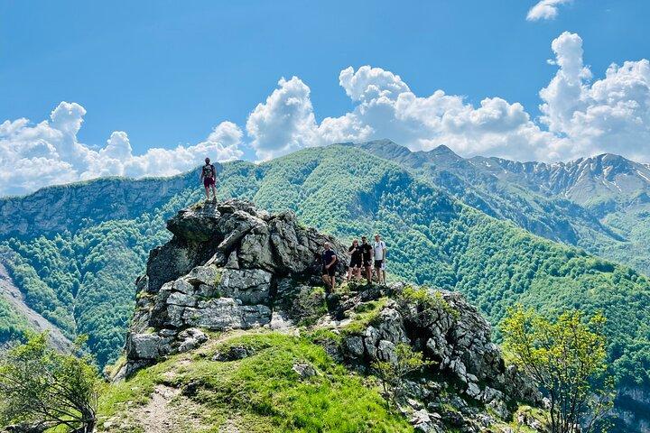 LUKOMIR VILLAGE HIKE & TREK TOUR (natur, vandretur, mad og panorama)
