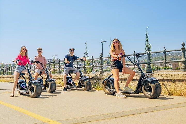 Aluguel de E-Scooter MonsteRoller em Budapeste