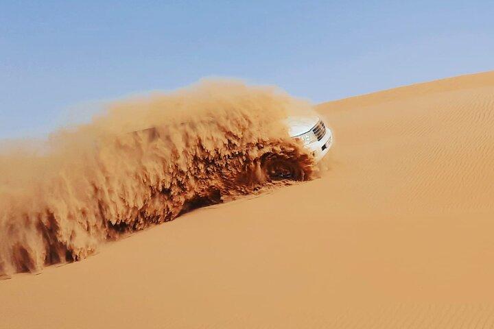 Avondwoestijnsafari Dubai met barbecuediner en shows