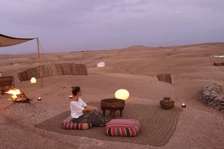 Marrakesh: Agafay Desert Sunset Dinner with Show & Transportation