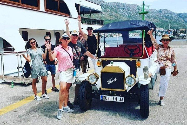 OLD CAR DUBROVNIK private sightseeing tour