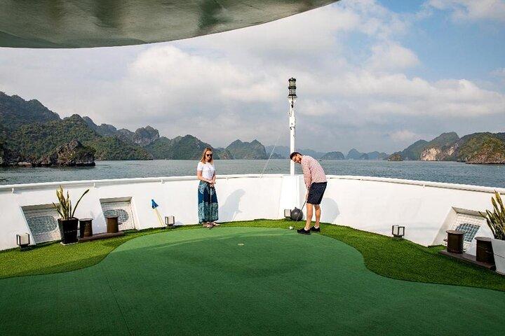 Luxe 5-sterrencruise in Halong Bay met uitzicht op zee