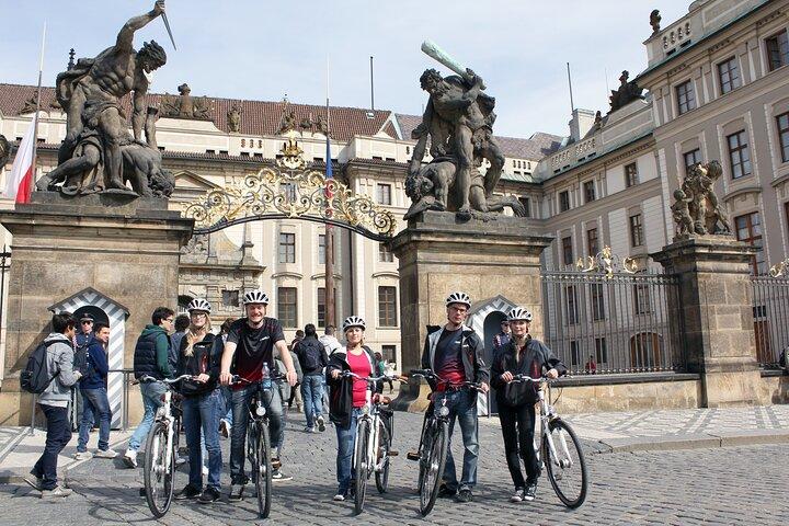Prag Bike City Tour mit kleiner Gruppe oder privater Option