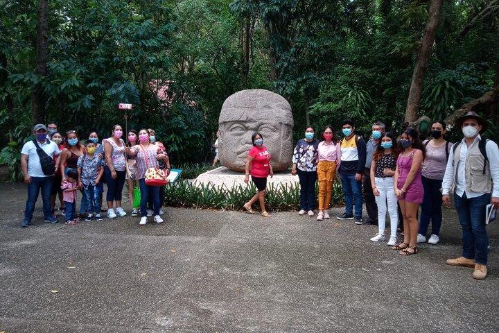Rondleiding door de Olmec Stone Men