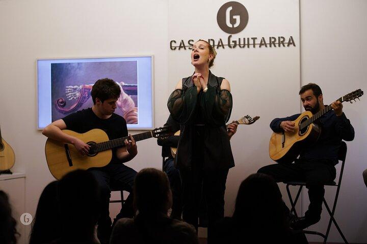 Porto : Fado-Show mit Portwein im Casa da Guitarra