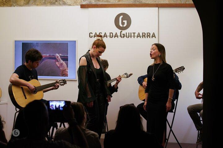 Porto : Fado-Show mit Portwein im Casa da Guitarra