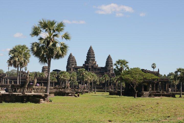 Siem Reap Tempel Floating Village Wasserfall Kulen Mountain Tours
