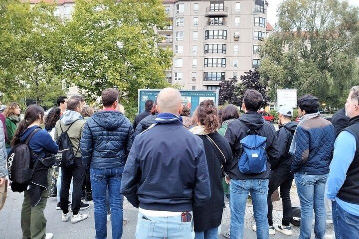 Paseo privado hasta 6 personas con guías turísticos de Berlín (Din EN 15565)