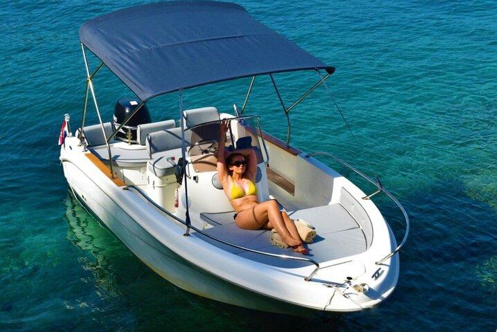 Aluguer de barco em Dubrovnik Croácia. Cruzeiro pela costa e ilhas de Dubrovnik