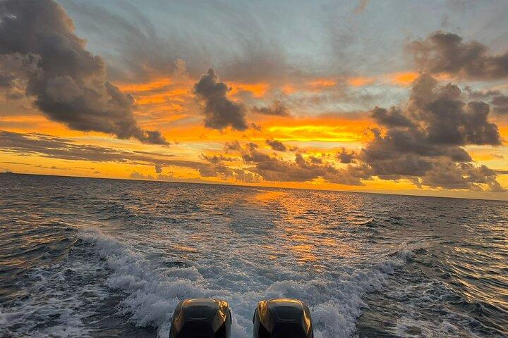 Privécruise bij zonsondergang in St. Lucia