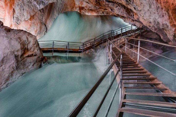 ハルシュタット世界遺産ツアー、湖、氷、マンモスの洞窟、個人