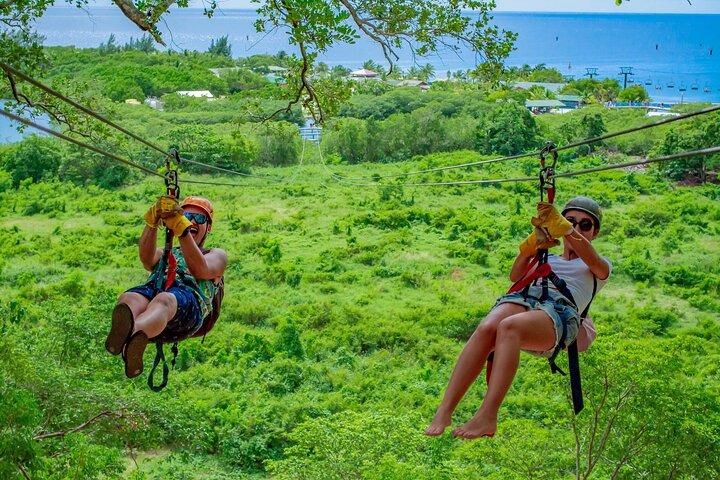 Extremes Zip-Line-Abenteuer in der Mahogany Bay