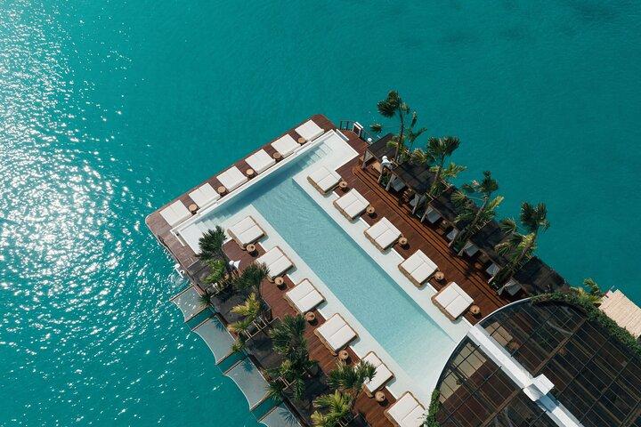 YONA Beach Club: la experiencia en barco más increíble de Phuket