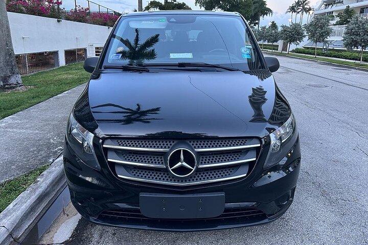 SUV Desde el Puerto de Miami hasta el Aeropuerto de Miami / Hotel Hasta 5pax