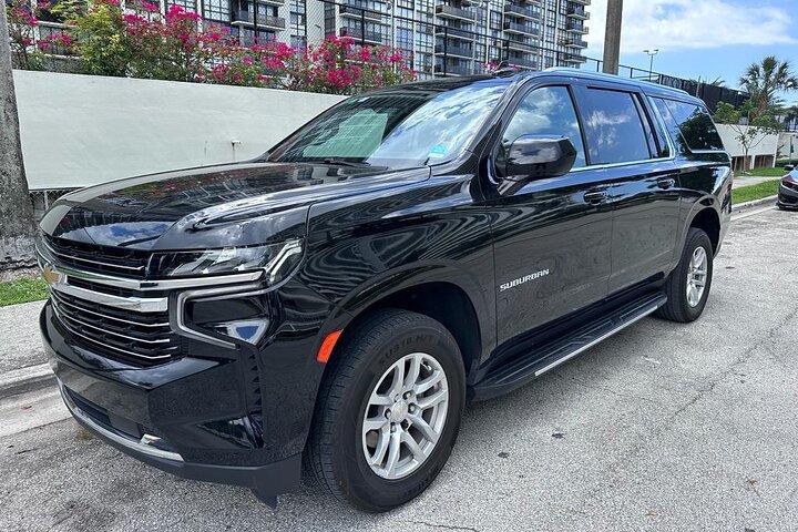 マイアミ空港からポート マイアミまたはマイアミのホテルまでの SUV 最大 5 名様まで