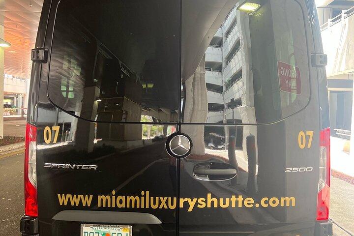 Van Ft Lauderdale AirportまたはHotel To Port of MiamiまたはHotel