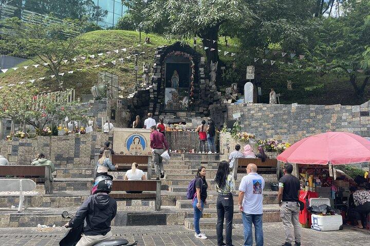 Pablo Escobar in Medellin : The Places That Tell Your Story