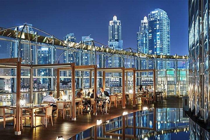 Dubaï Burj Khalifa avec le repas sur le toit avec transferts