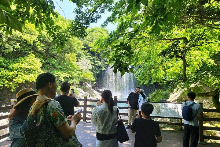 Hoteller i nærheden af Cheonjeyeon Falls & Spirited Garden