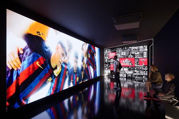 カンプ・ノウ没入型ツアーFCバルセロナ博物館チケット