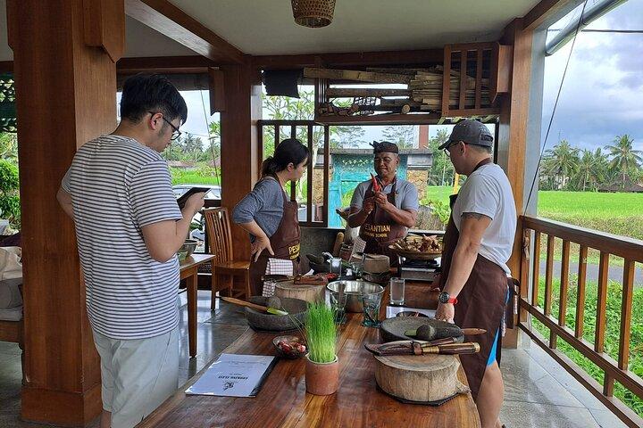 Privat bagersk madlavning i Ubud på Santika's Home
