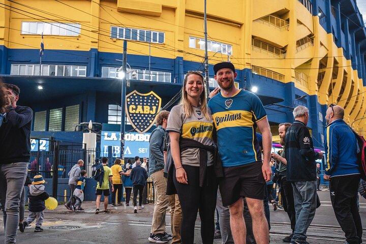 Jogo do Boca Juniors na La Bombonera com local e transporte