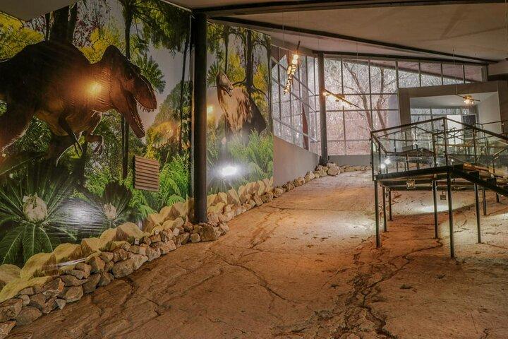 過去の足跡:クタイシから古代の風景への旅