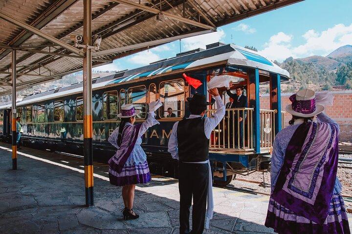 ハイラム・ビンガム豪華列車で行くマチュピチュ日帰りツアー