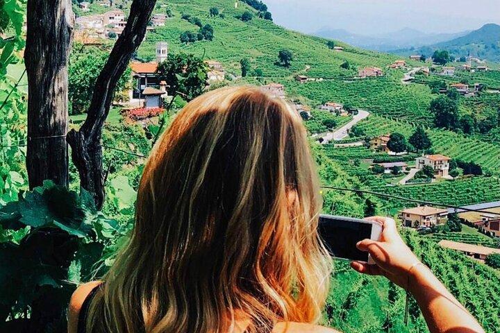 Ein funkelnder Tag in den Prosecco Hills von Venedig