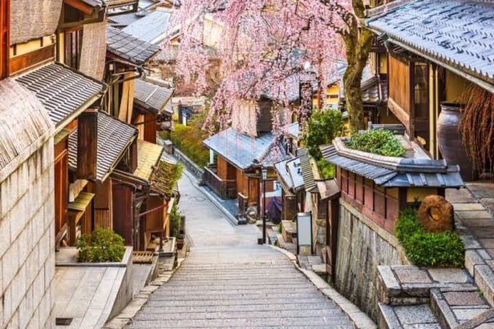 Private Kyoto Tour with Hotel Pickup and Drop Off from Osaka