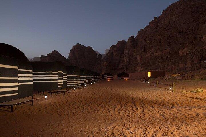 Tour privato del deserto del Wadi Rum di 1 giorno